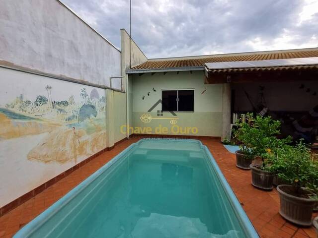 #245 - Casa para Venda em Jales - SP - 2